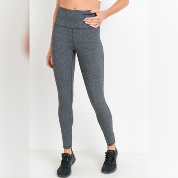 Highwaist Essential Solid Leggings - Picture 5 of 6